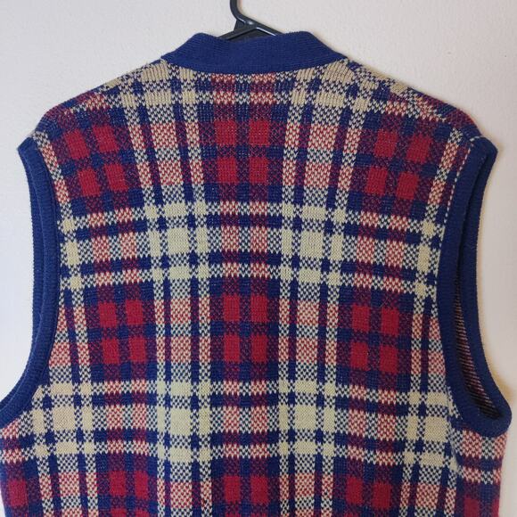 Vtg Tartan Plaid Wool Blend Grandpa Sweater Vest Large Academia Latin Button - Picture 5 of 8